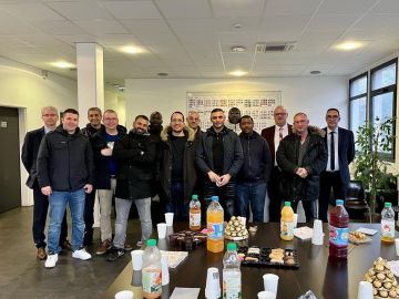 ♦️📚Fin de formation théorique pour notre 35ème promotion! 🚖
#taxi #taxiparisiens #formationtaxi #formationtaxi75 #ecoletaxi #t3p