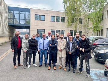 🚖 Fin de formation théorique pour notre 32ème promotion! Bon courage et bonne chance pour l’admissibilité! 🤞
#taxi #taxiparisien #admissibilité...
